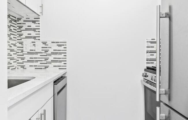 Studio, 1 bath, 372 sqft, $2,990, Unit 5M