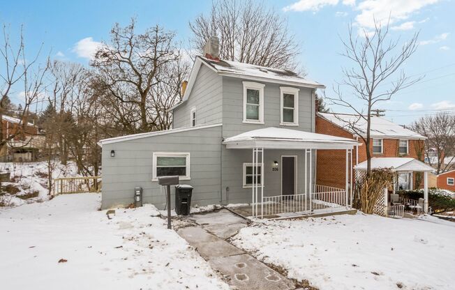 Stunning 3 bedroom home in Brookline available July 1!