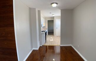 3 beds, 1 bath, $1,100