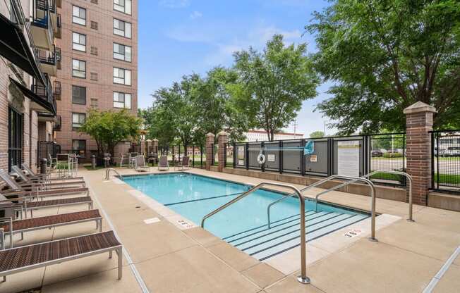 our apartments have a swimming pool and lounge chairs