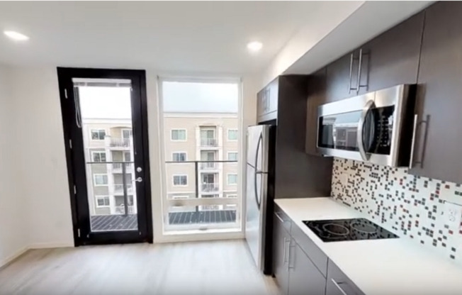 Studio, 1 bath, 272 sqft, $1,235, Unit 602