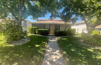 2 Bedroom 1 Bath Single Story Unit with Community Pool in Citrus Heights