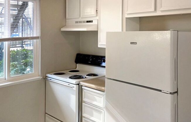 1 bed, 1 bath, 673 sqft, $1,315, Unit 18