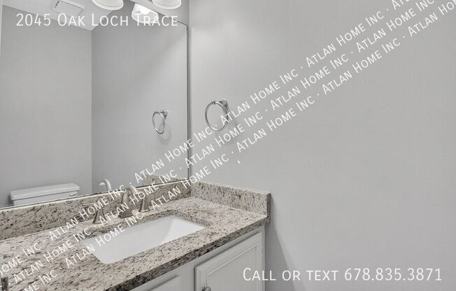 2045 OAK LOCH TRCE