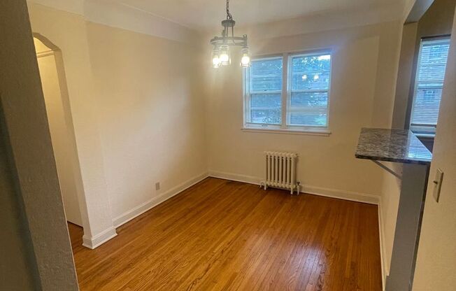 2 beds, 1 bath, 753 sqft, $1,409, Unit 208