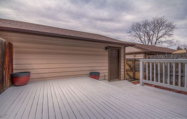 Updated Home in The Dam East-West!