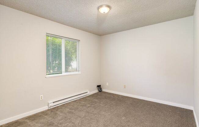 2 beds, 1 bath, $1,700