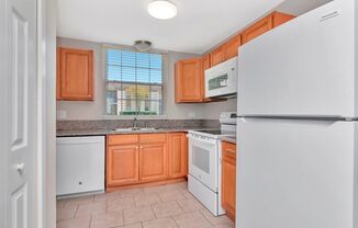 Ground Floor - Corner/End Unit - Upgraded 2/2 for Lease in Brandon, FL.