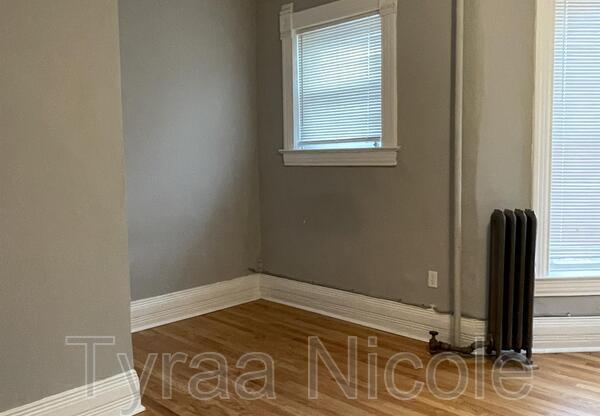5853 3 AVE