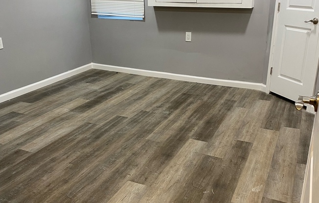 6 S FRANKLINTOWN RD