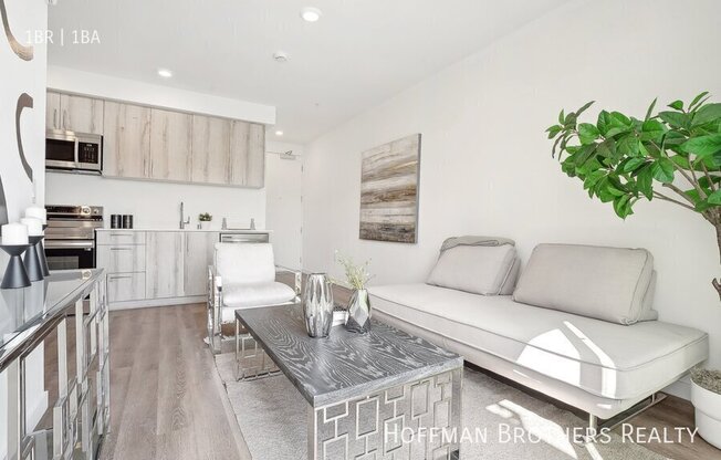 224 N ALVARADO ST