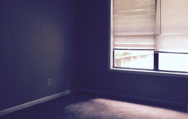 Duplex on East University Drive!