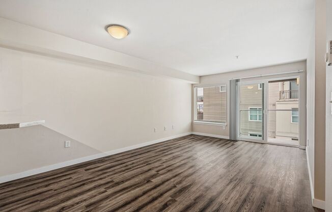 1 bed, 1 bath, 680 sqft, $1,975, Unit 310