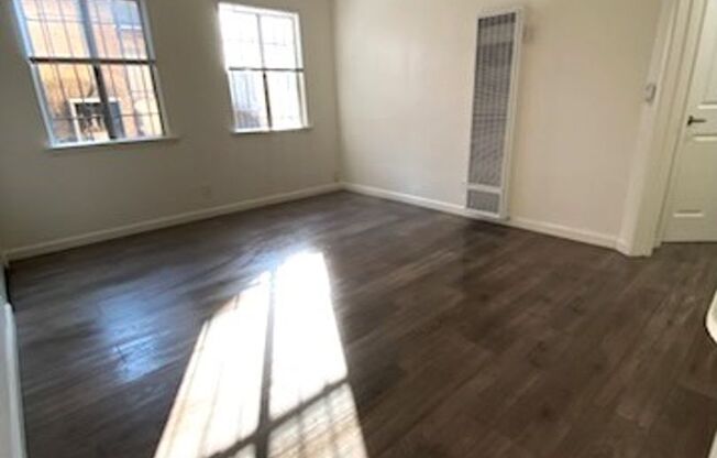 1 bed, 1 bath, $1,995, Unit 1443 1/2