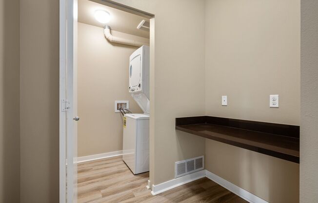 1 bed, 1 bath, 979 sqft, $2,495, Unit A213