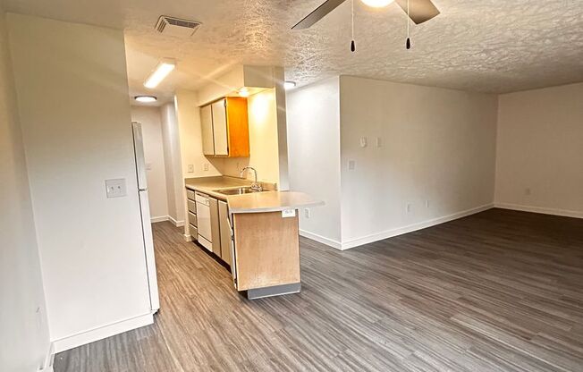 2 beds, 1 bath, 902 sqft, $1,375, Unit W - 053