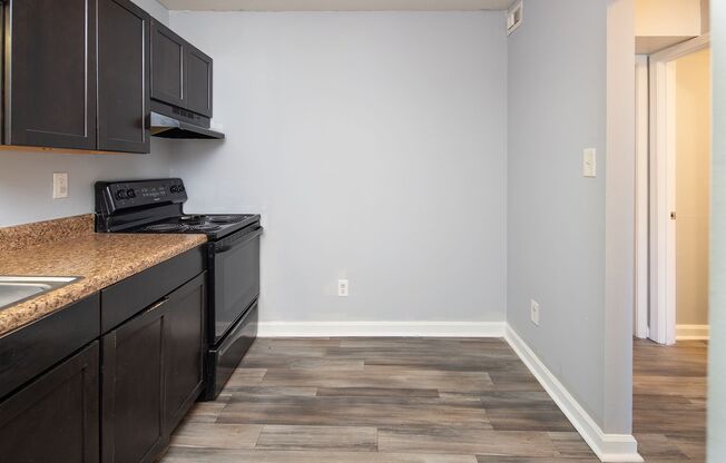 2 beds, 1 bath, 1,200 sqft, $1,350