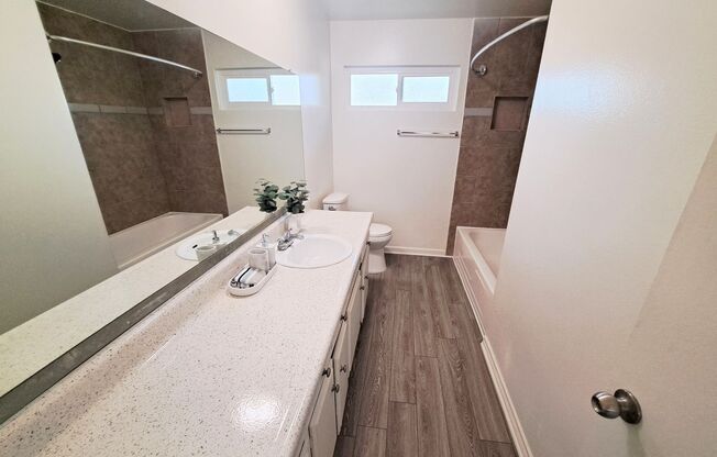 3 beds, 2 baths, 1,314 sqft, $3,295, Unit 312