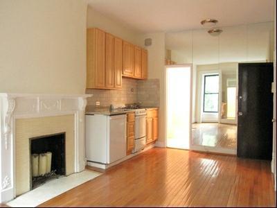 1 bed, 1 bath, $3,000, Unit 3A