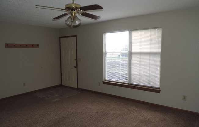 1502 8th Street Terr, Knob Noster Mo 65336