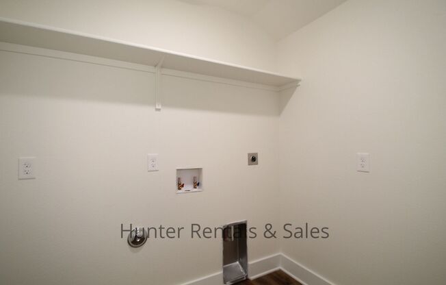 3 beds, 2.5 baths, $1,750