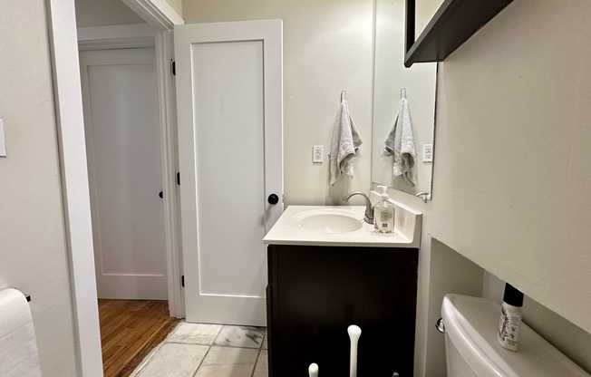 3 beds, 1 bath, $5,250, Unit 2