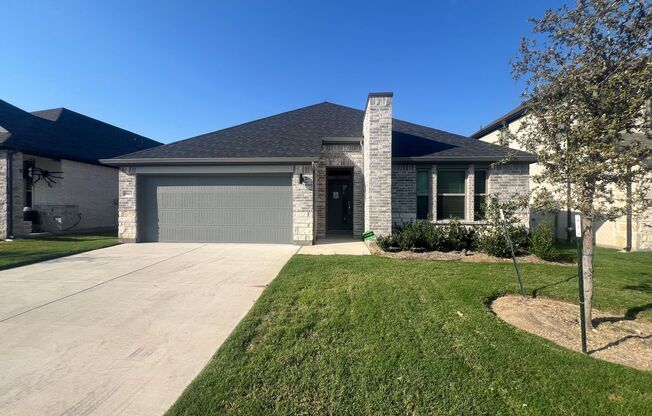 Welcome Home! Spacious Family-Friendly Rental in Saginaw ISD