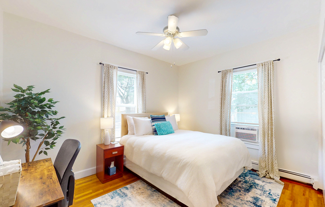 24 HEWS ST