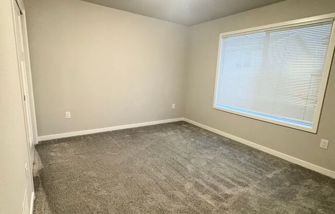 3 beds, 2.5 baths, $2,195