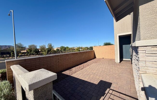 3 beds, 2 baths, $2,369