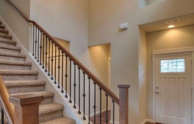 WELCOME HOME!!!! 5 Bedroom 2.5 Bath
