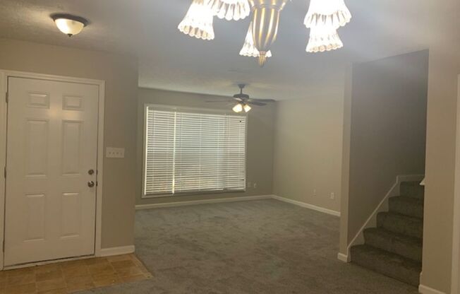 CHARMING 3 BEDROOM 2.5 BATH IN ELLENWOOD, GA!
