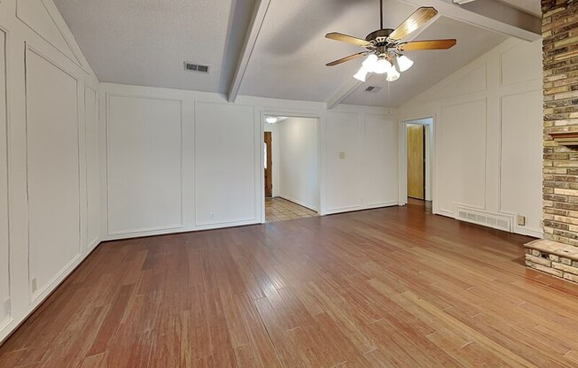 205 WOODPARK LN