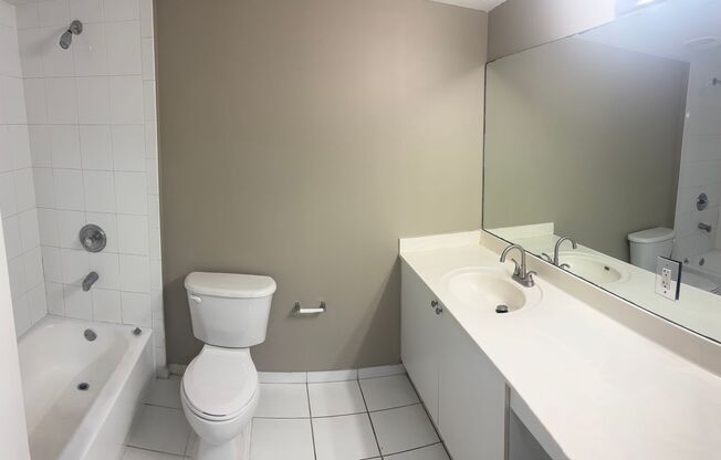 3 beds, 2 baths, 1,513 sqft, $2,366, Unit 10252-A2 NY