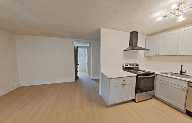 1 bed, 1 bath, 469 sqft, $1,312, Unit 32A