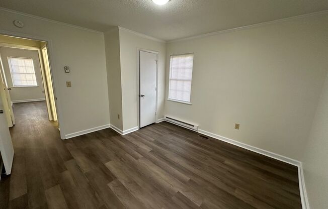 2 beds, 1 bath, $1,200