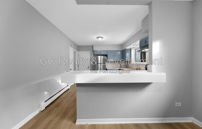 3 beds, 1 bath, 1,055 sqft, $1,695, Unit 2