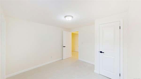 2 beds, 1 bath, $2,850, Unit 2