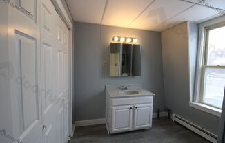 Newly Renovated One Bedroom Apartment in Gardner - HEAT AND HOT WATER INCLUDED