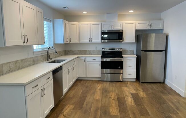 2805 MARINA DR