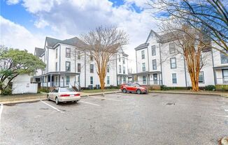 Updated 2 Bedroom Unit!