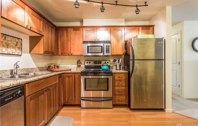 light brown kitchen cabinets