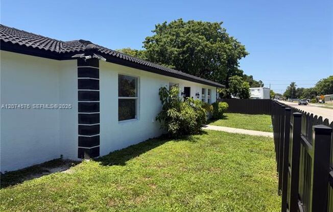 5201 SW 22nd St # 5201, West Park, FL 33023
