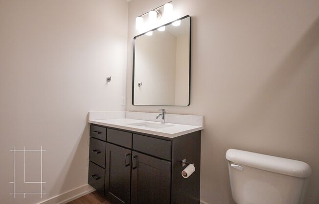 2 beds, 1 bath, $1,584, Unit 875 Michigan Ave Apt. 106