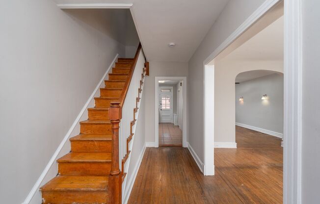 3-Bedroom, 1.5 Bathroom Home in Belair-Edison