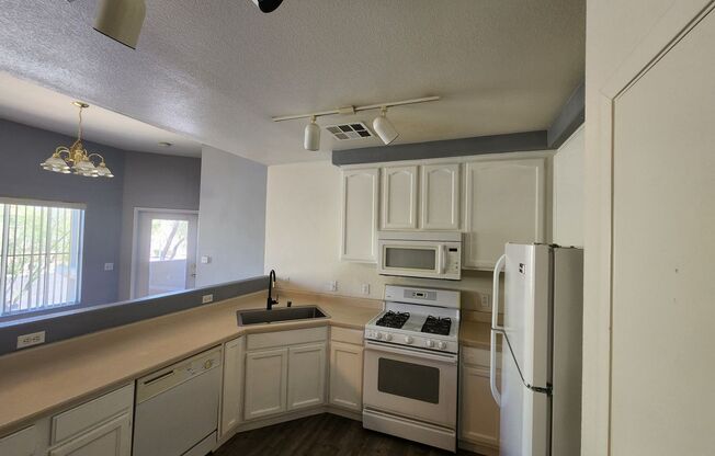 2 beds, 2 baths, $1,500, Unit # 271