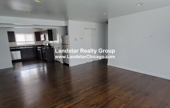 2538 W FITCH AVE