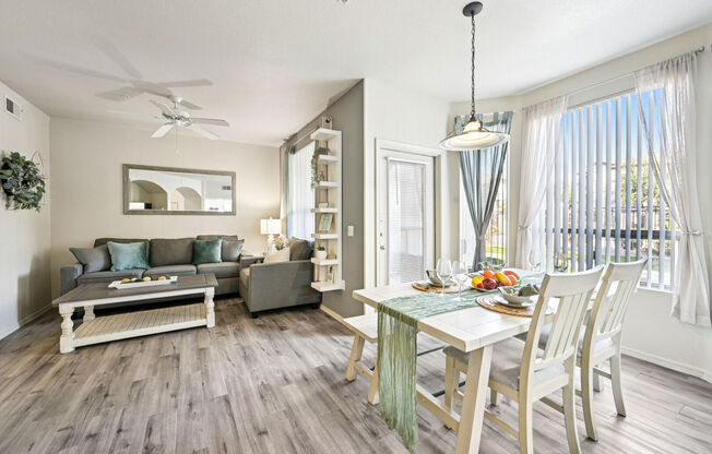 3 beds, 2 baths, 1,152 sqft, $1,669