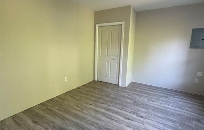 50-56 Hunters Ave