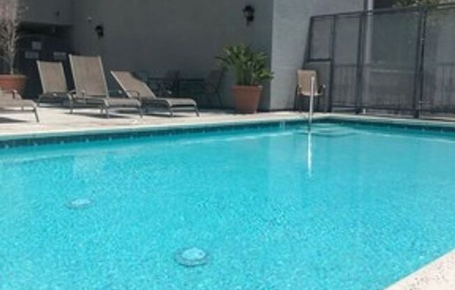 1 bed, 1 bath, 850 sqft, $2,275, Unit 207